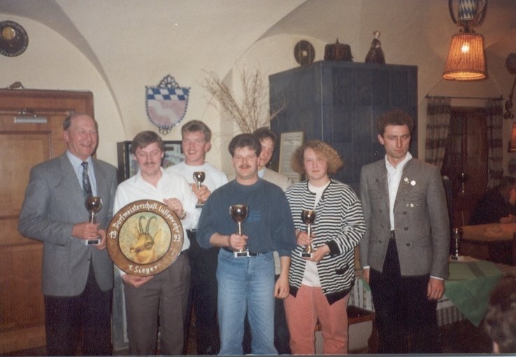 Erste Dorfmeisterschaft 1993.jpg